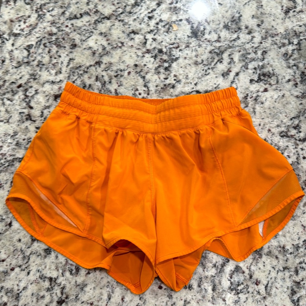 Lululemon Hotty Hot size 6